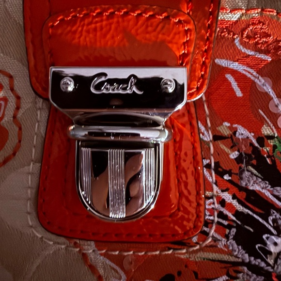 Coach Beige and Orange County Poppy Crossbody Bag - Picture 4 of 5